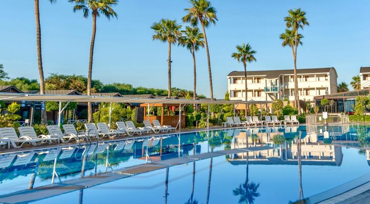 Hitit Marina Hotel & Bungalows