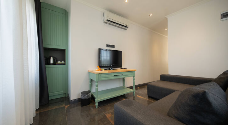 Enki Suess Alaçatı Otel