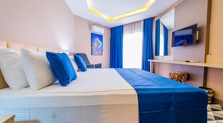 Feniks Hotel