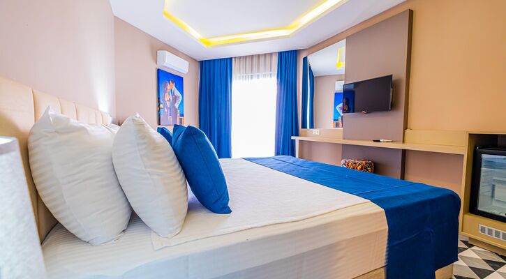 Feniks Hotel
