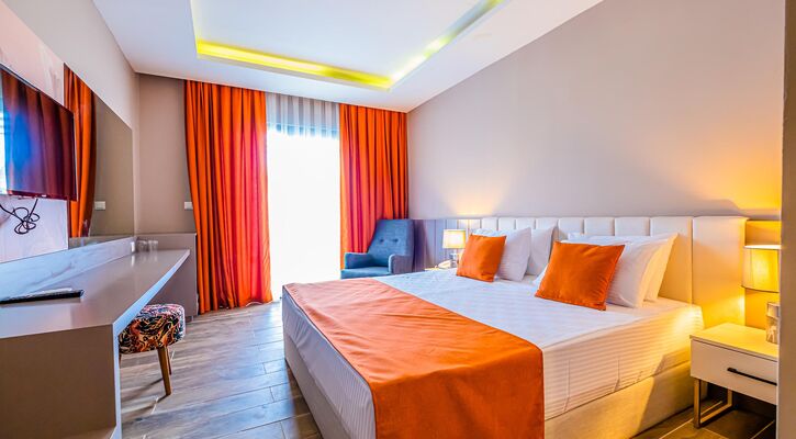 Feniks Hotel