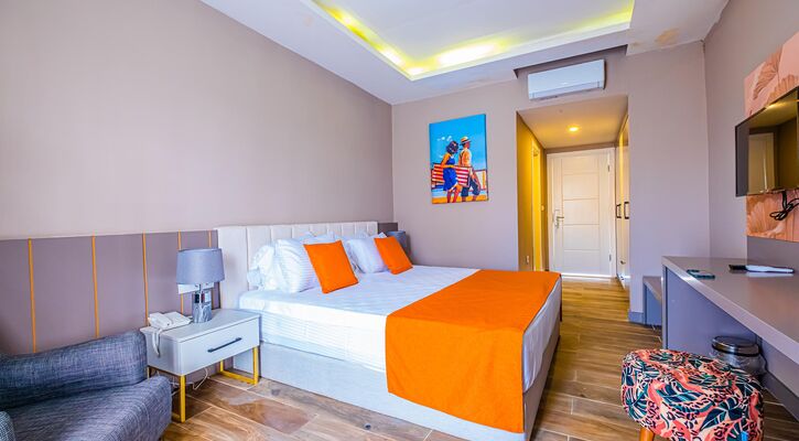 Feniks Hotel