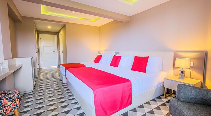 Feniks Hotel