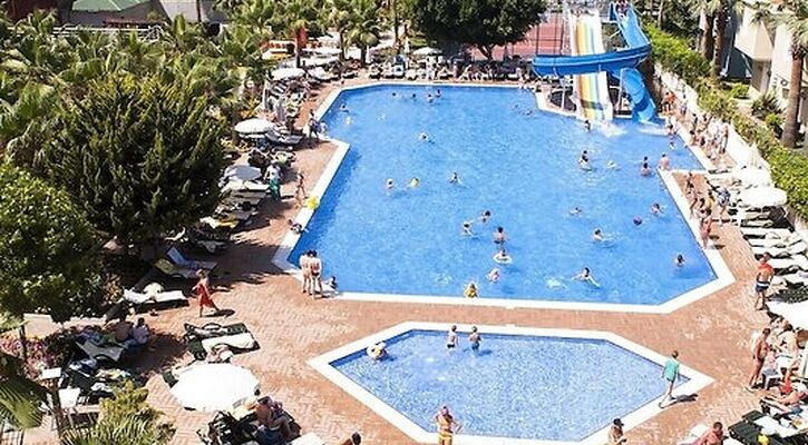 Concordia Celes Hotel
