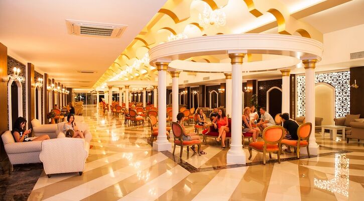 Concordia Celes Hotel