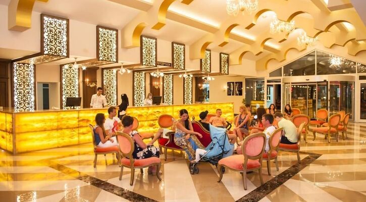 Concordia Celes Hotel