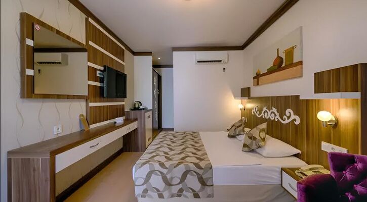 Akalia Suite Hotel