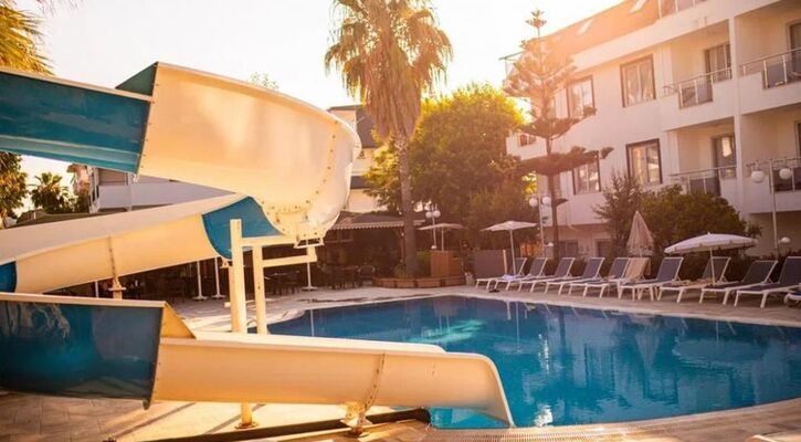Akalia Suite Hotel