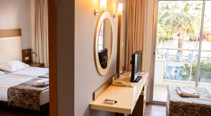 Akalia Suite Hotel