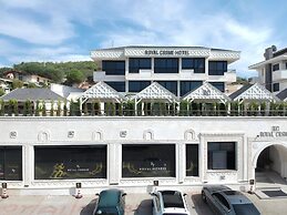 Enki Royal Çeşme Otel
