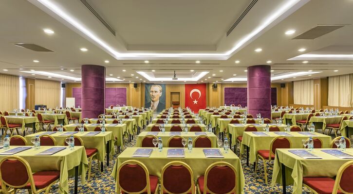 Özkaymak Select Resort Hotel