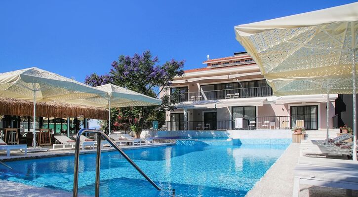 Enki Suess Alaçatı Otel