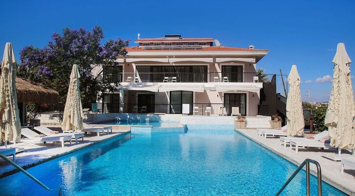 Enki Suess Alaçatı Otel